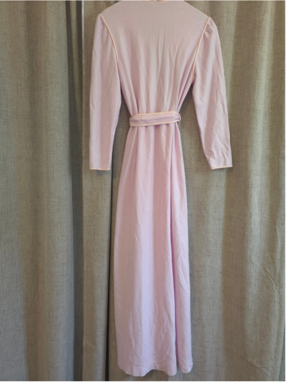 Vintage 80s Lorraine Robe Size S Light Pink Long Sleeve Floral Patch Embroidery - Picture 3 of 15